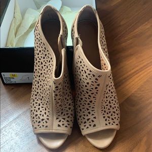 Rachel Roy Paavi Nude 8